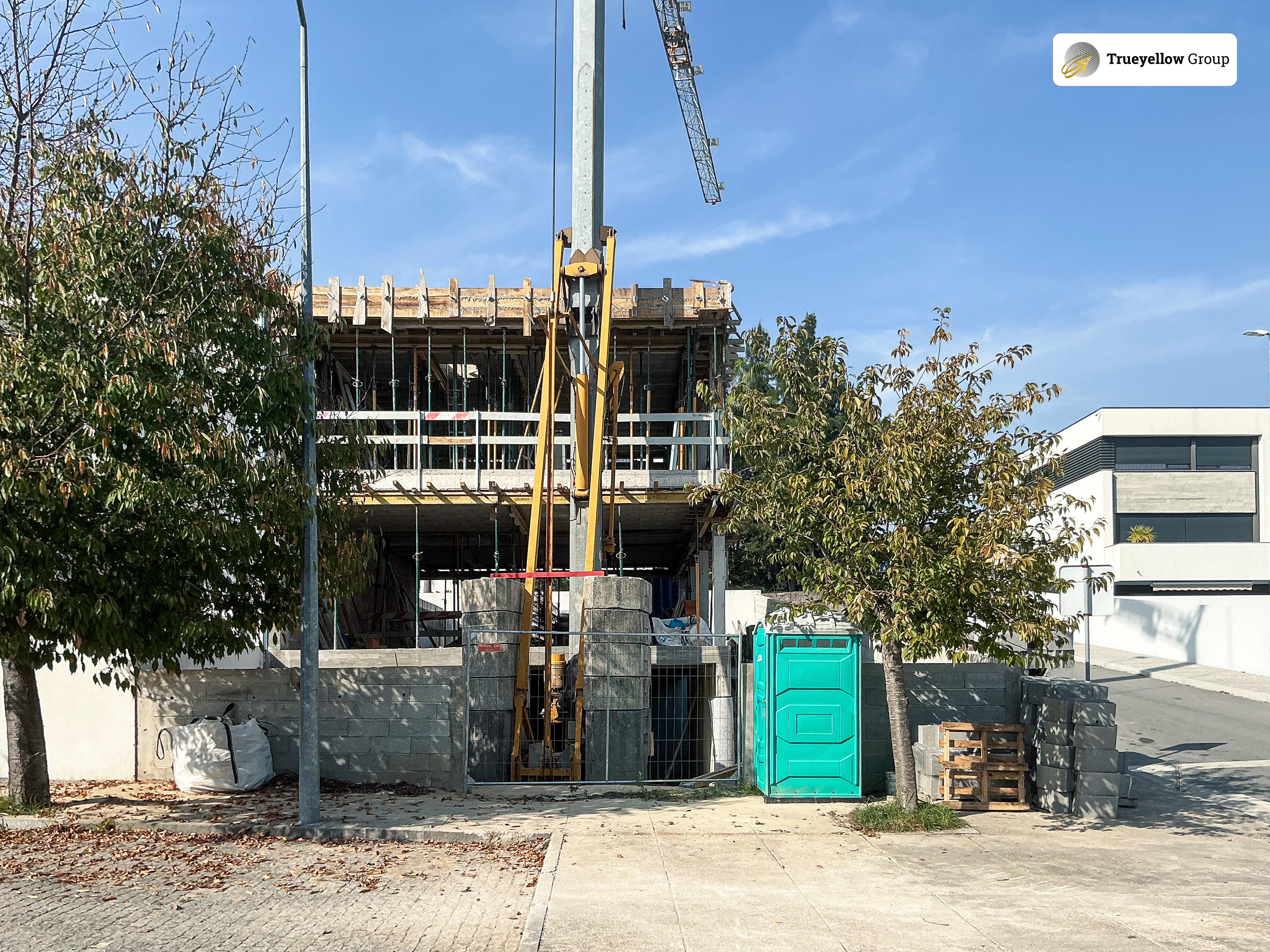 Moradia em Silva Escura - TRUEYELLOW Engenharia e Construção (Copy) - Image# 1